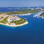 Beautiful Home In Pula * Pula