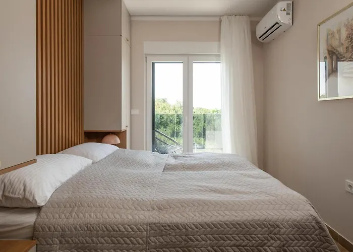 Ferienhaus Beautiful In Pula