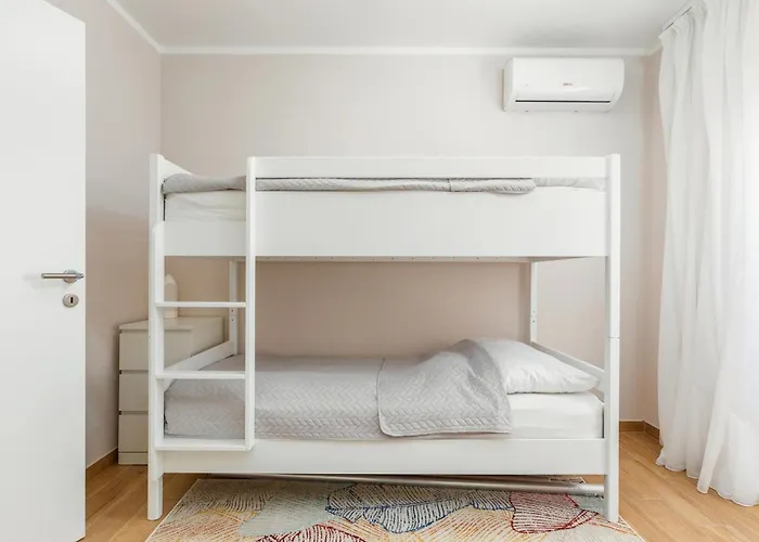 Beautiful In Ferienhaus Pula